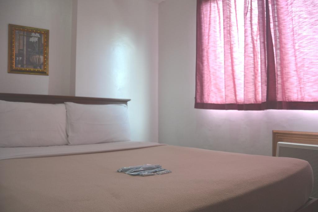 Isabelle Royale Paranaque Paranaque City Εξωτερικό φωτογραφία