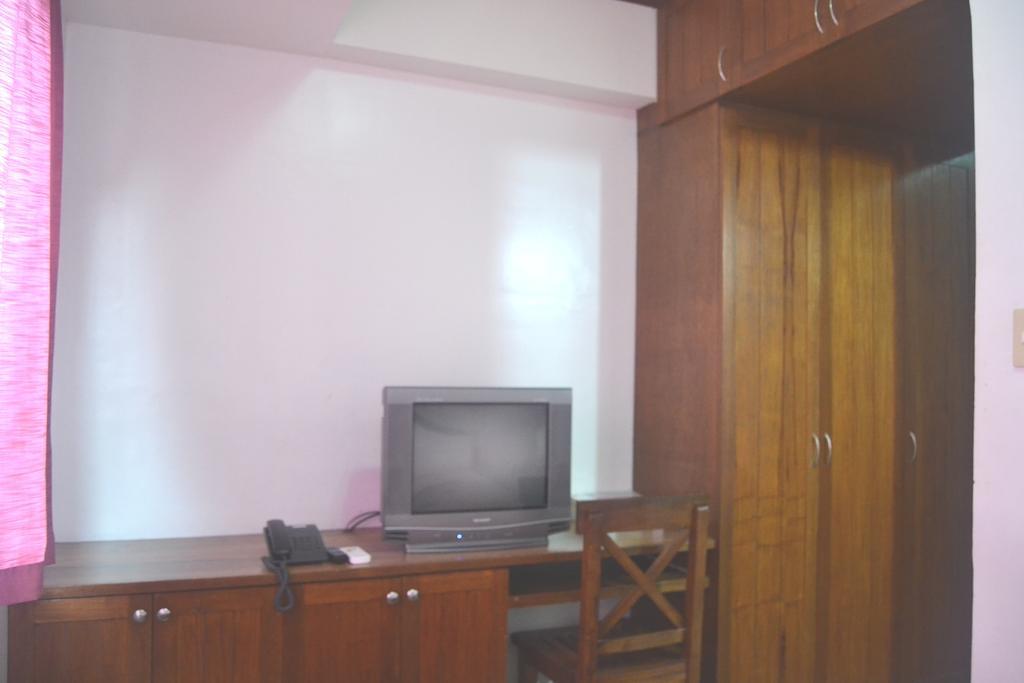 Isabelle Royale Paranaque Paranaque City Εξωτερικό φωτογραφία