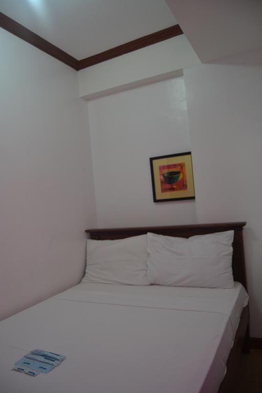 Isabelle Royale Paranaque Paranaque City Εξωτερικό φωτογραφία