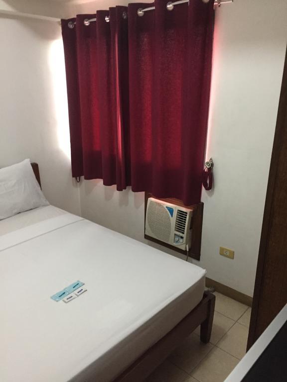 Isabelle Royale Paranaque Paranaque City Εξωτερικό φωτογραφία