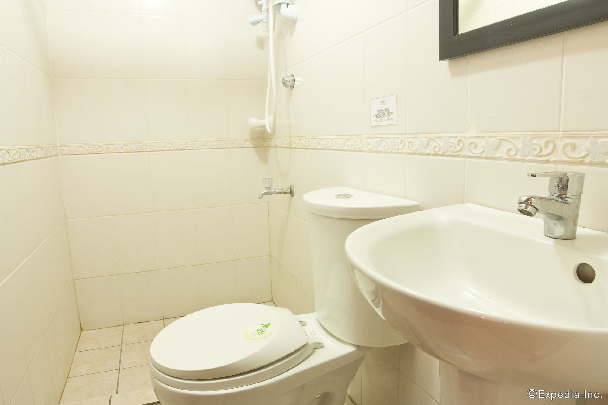 Isabelle Royale Paranaque Paranaque City Εξωτερικό φωτογραφία